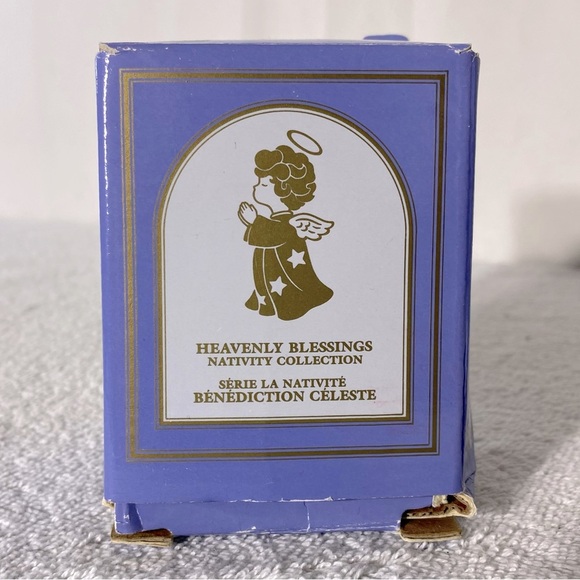 Vintage 1986 Avon Heavenly Blessings Nativity Collection Ceramic Figurine - Picture 7 of 13